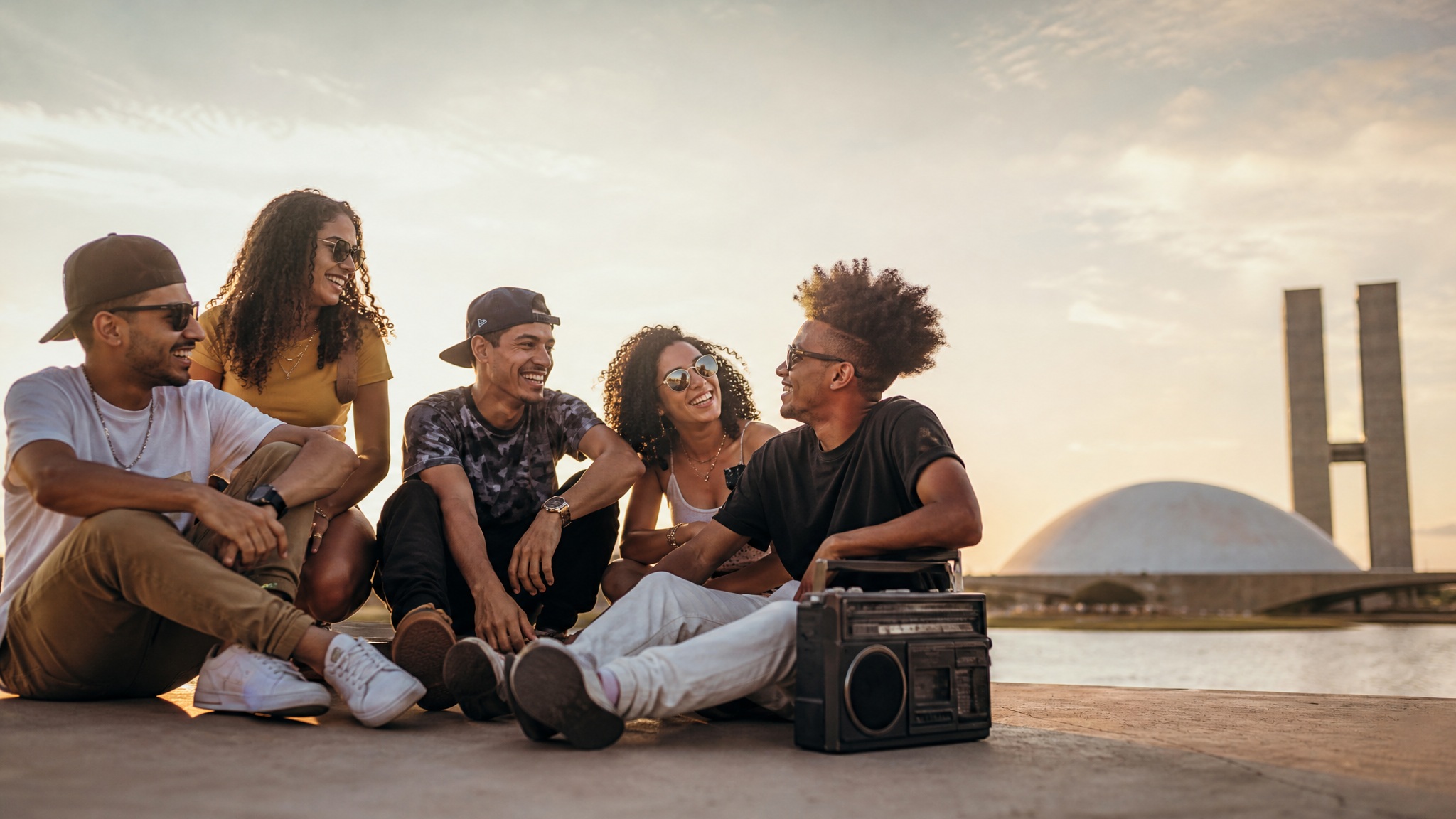 Capa ilustrativa da música Nossa Turma Faz o Clima
