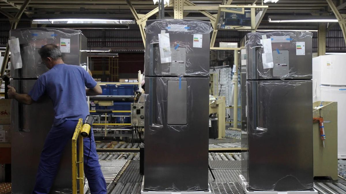 Dona da Brastemp e Consul, Whirlpool fecha fábrica de geladeiras enquanto investe mais de R$ 300 milhões no Brasil
